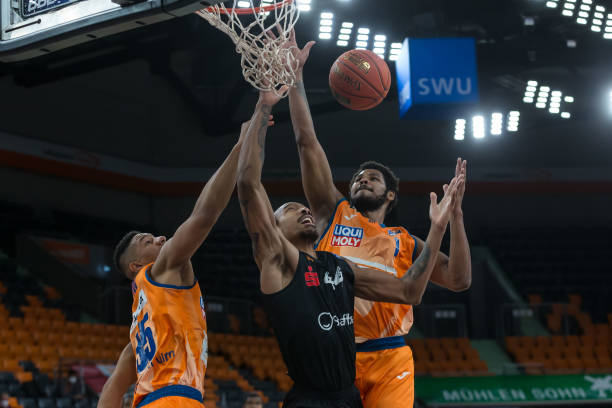 包含更多训 包含更多训