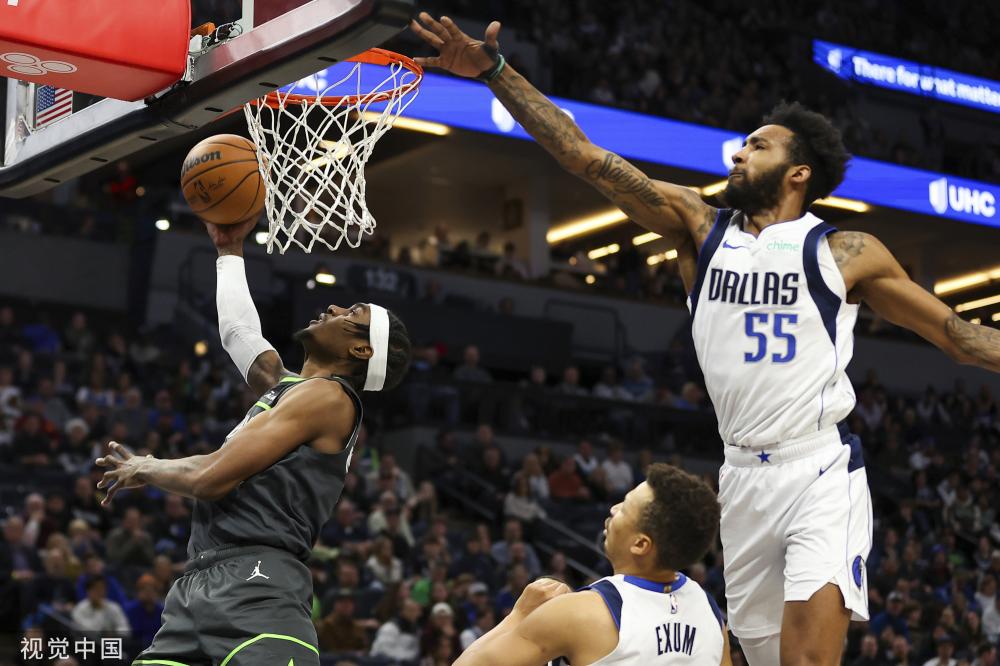 凭借其顽强 凭借其顽强