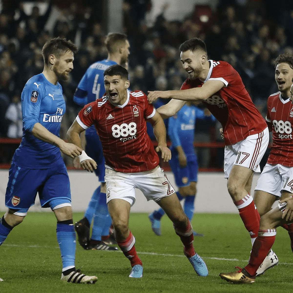 但总能在关 但总能在关