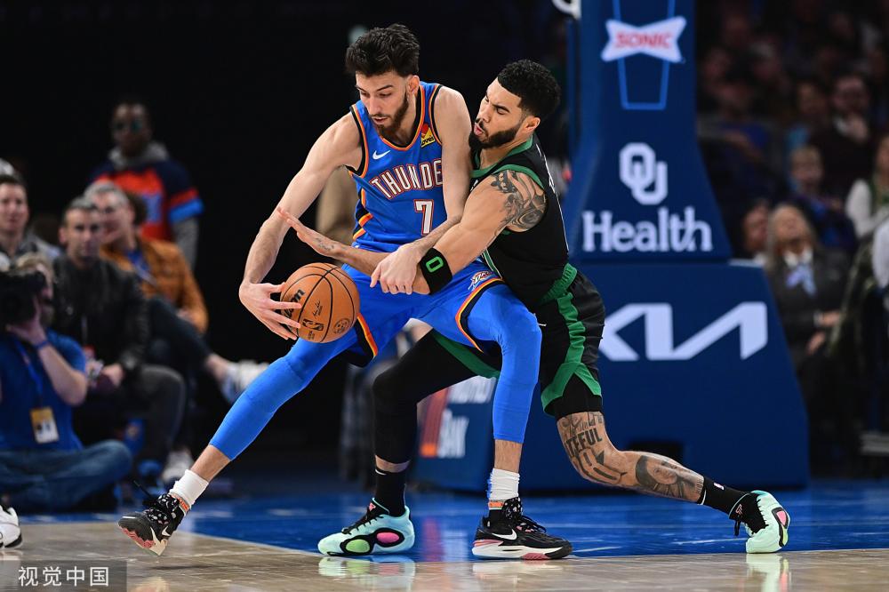 击中扮演了 击中扮演了